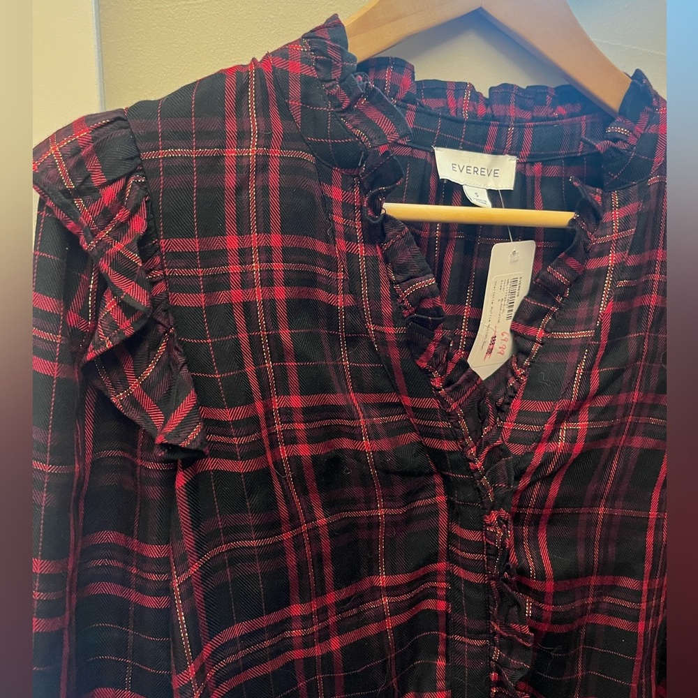 Evereve red, black and gold ruffled top. New with tags.